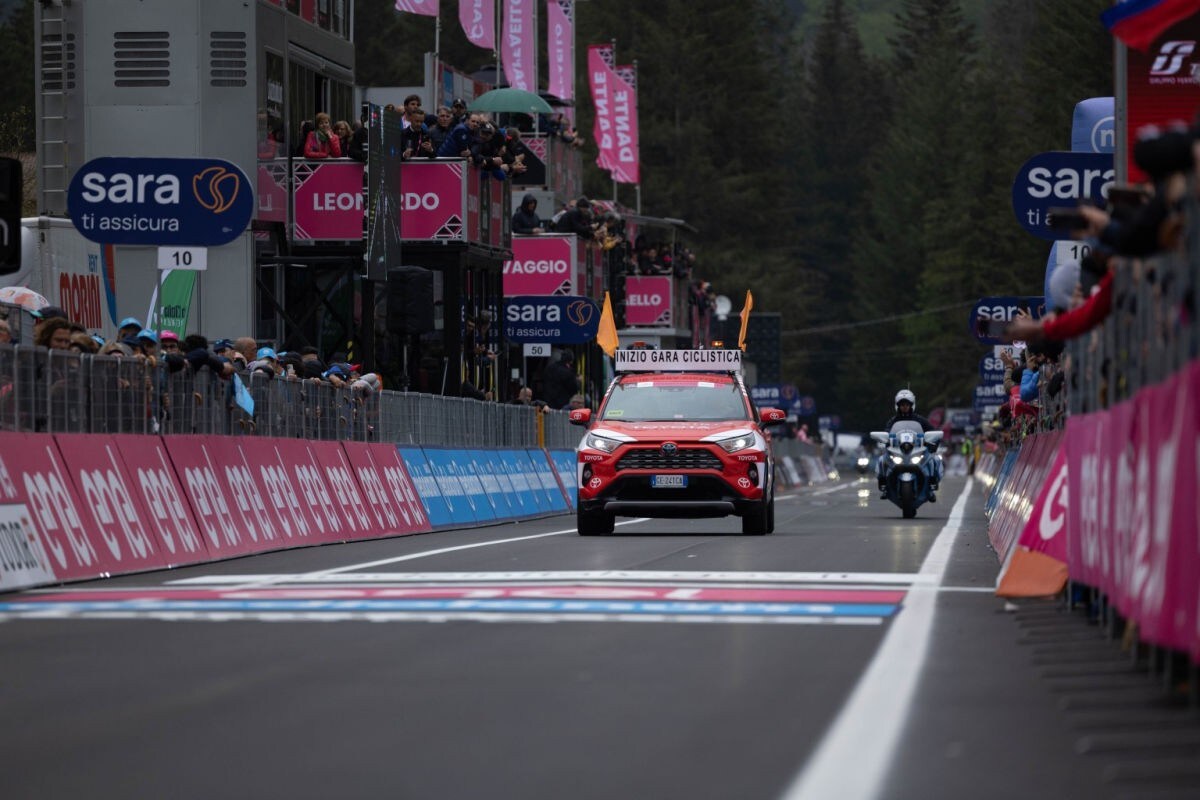 Il Giro d'Italia visto da un motociclista